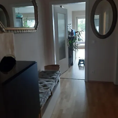 2 Bed/2 Baths In Center Next To Kytaro Apartment Dusseldorf