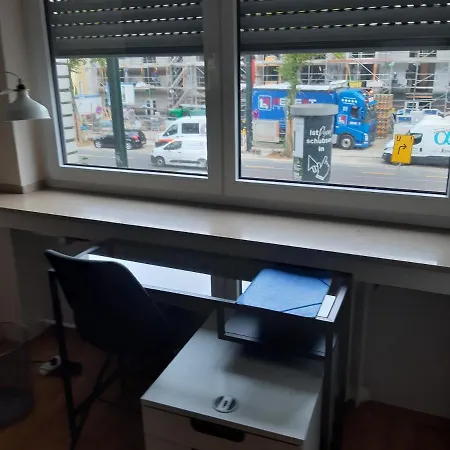 Apartment 2 Bed/2 Baths In Center Next To Kytaro Dusseldorf