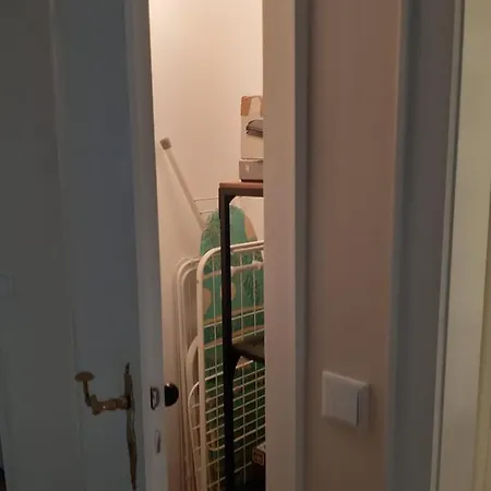 2 Bed/2 Baths In Center Next To Kytaro * Dusseldorf