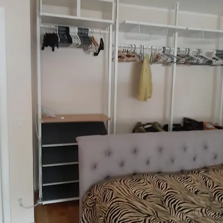 2 Bed/2 Baths In Center Next To Kytaro Apartmán *